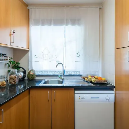 Apartment Charming At Marina Park W/ Great Balcony, 2br, Ac Lagos