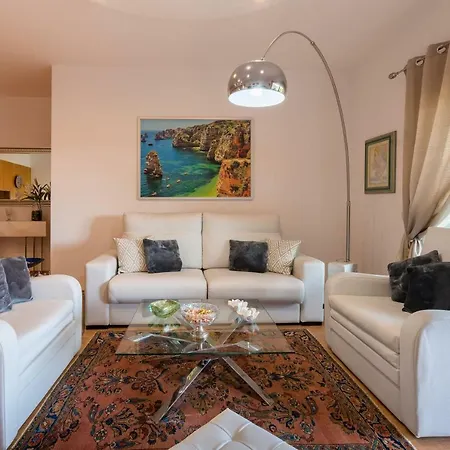 Charming At Marina Park W/ Great Balcony, 2br, Ac Apartment