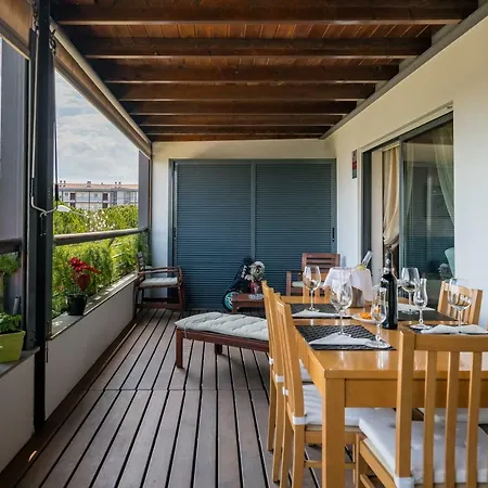 Charming At Marina Park W/ Great Balcony, 2br, Ac * Lagos