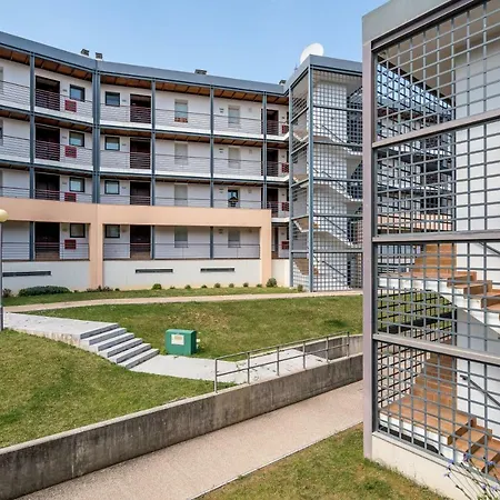 Charming At Marina Park W/ Great Balcony, 2br, Ac Lagos