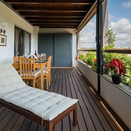 Charming At Marina Park W/ Great Balcony, 2br, Ac Apartment *
