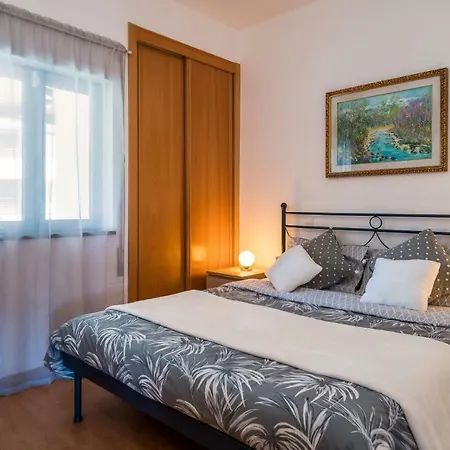 Charming At Marina Park W/ Great Balcony, 2br, Ac Apartamento