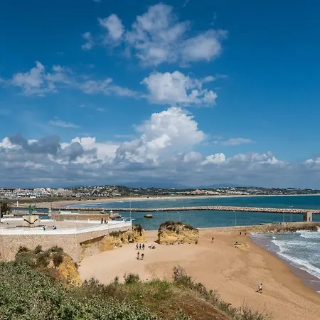 Charming At Marina Park W/ Great Balcony, 2br, Ac Apartamento