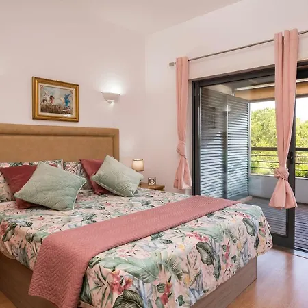 Apartamento Charming At Marina Park W/ Great Balcony, 2br, Ac